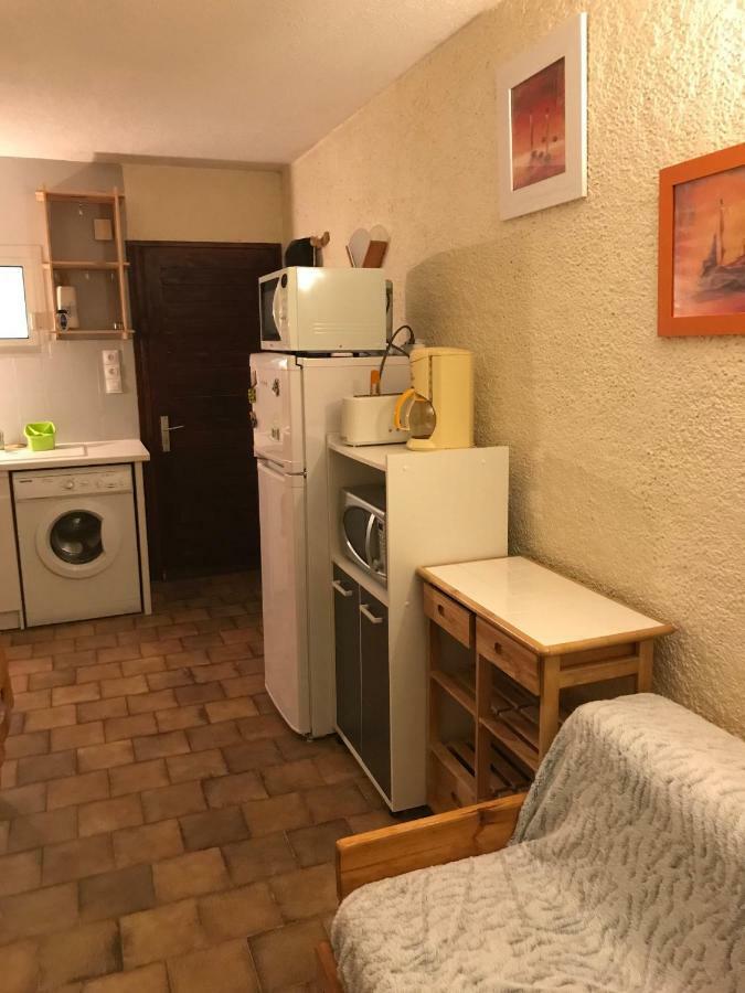 Courbet Meylouga Apartment *